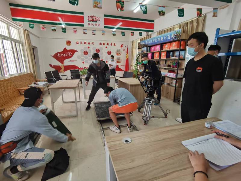 追星女孩心理学分析报告：东安县广告片拍摄公司揭秘饭圈应援式传播逻辑